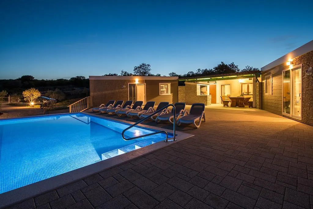 קרק Mobile Homes Residence Ulika קרואטיה