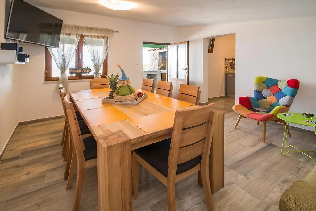 קרק Mobile Homes Residence Ulika פארק נופש