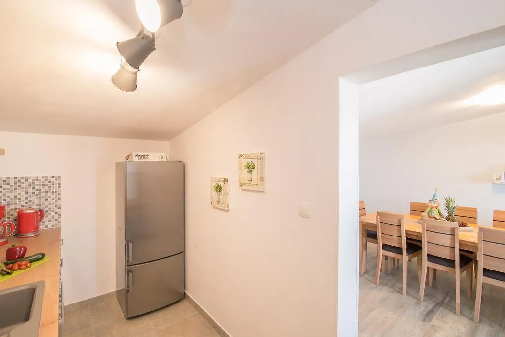 קרק Mobile Homes Residence Ulika פארק נופש