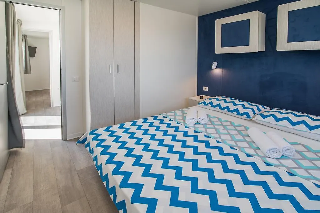 קרק Mobile Homes Residence Ulika